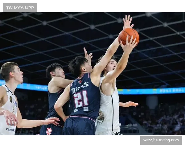 张文逸致命走步失误错失绝杀 广东全运队遭哈特三分逆转绝杀 张文逸致命走步失误错失绝杀 广东全运队遭哈特三分逆转绝杀